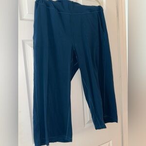 Lululemon Wide Leg Cropped Pant
